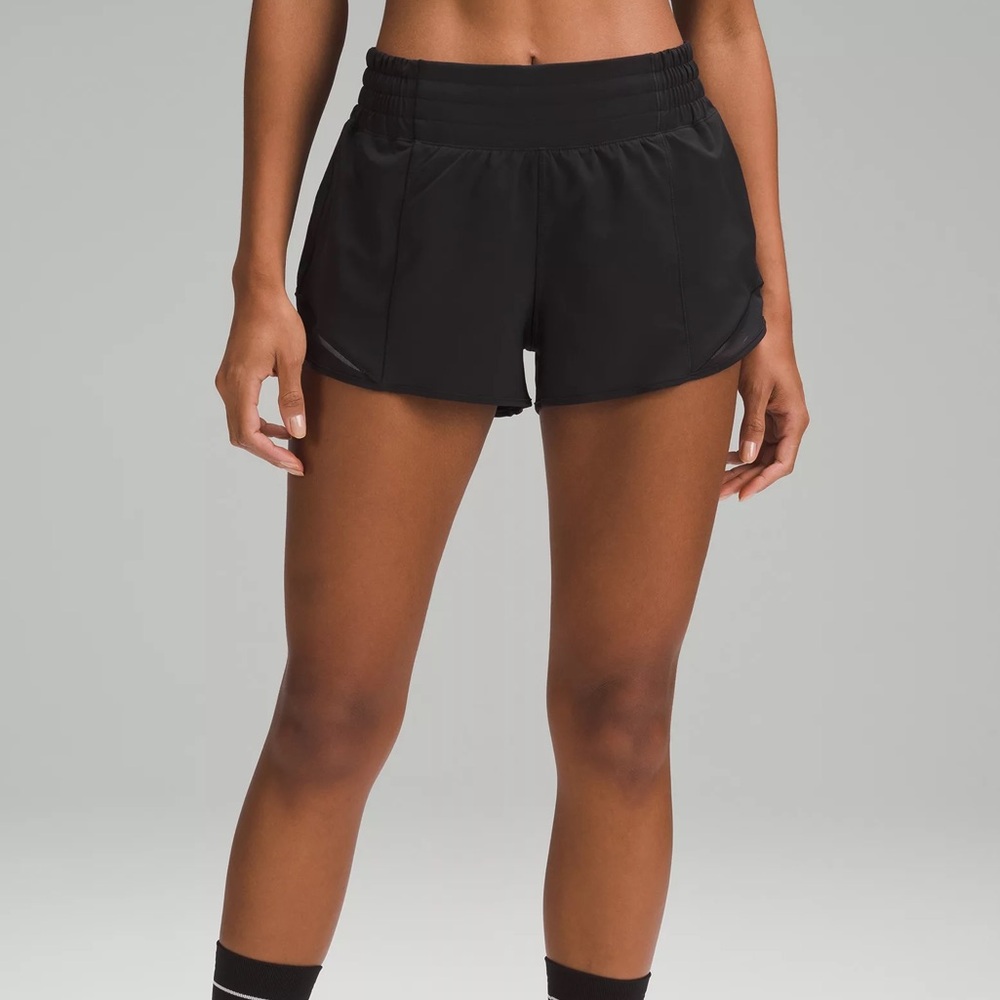 Black hotty hot 2.5 inseam size 8